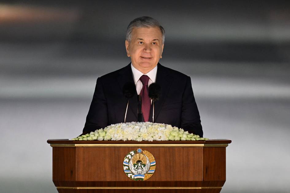 Шавкат Мирзиёев “Бурҳониддин Марғиноний” мажмуасини очиб берди